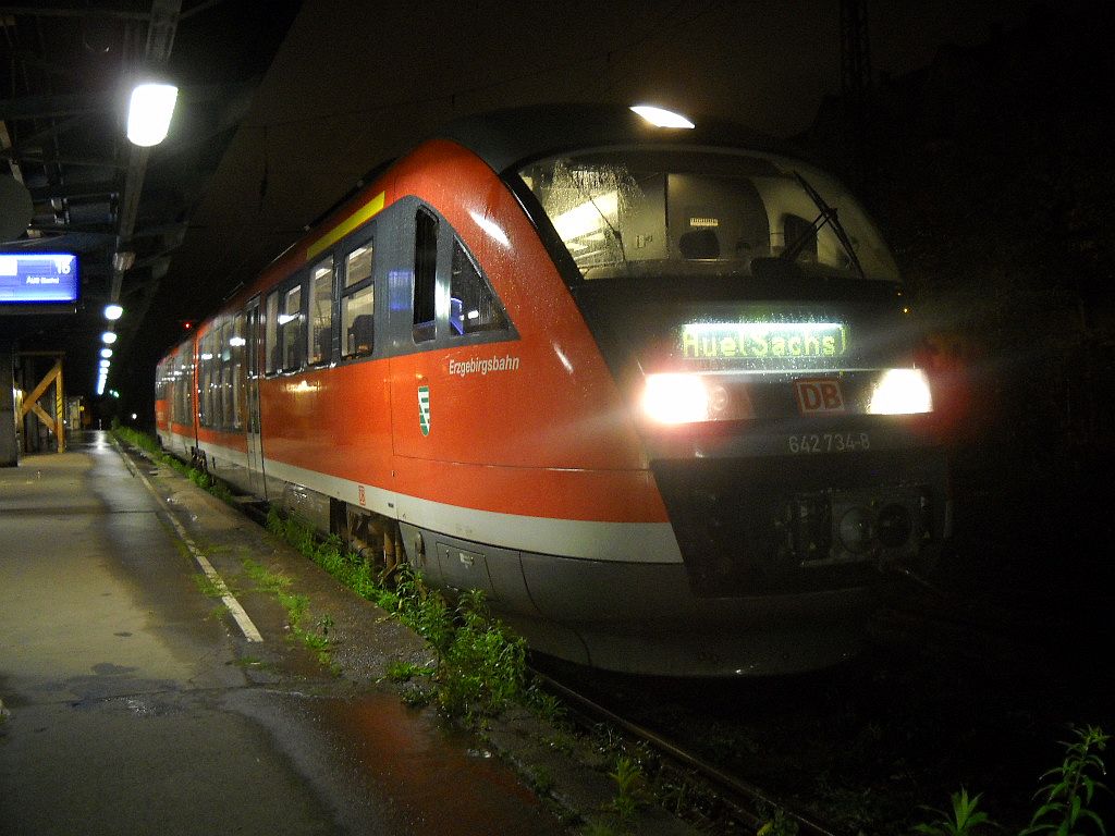 Ein Triebwagen der Erzgebirgsbahn wartet auf die Abfahrt nach Aue(Sachs) 25.09.2010