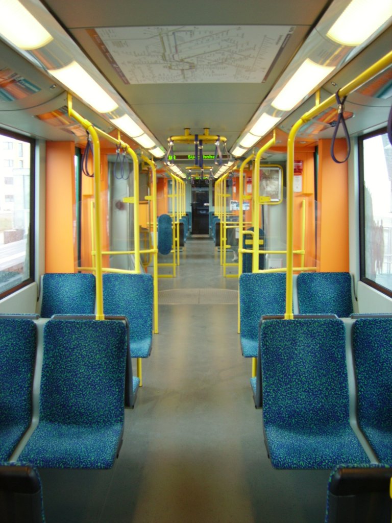 Ein U5 Wagen der VGF Innen am 27.04.11