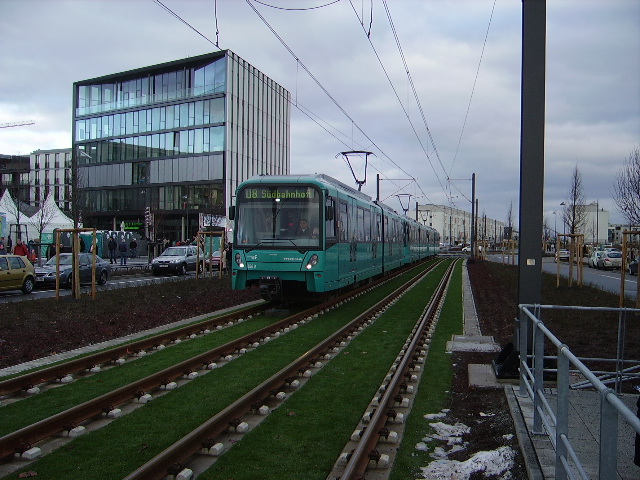 Ein U5 Wagen Zug am 12.12.10 in Frankfurt Riedberg bei der U-Bahn Erffnung 