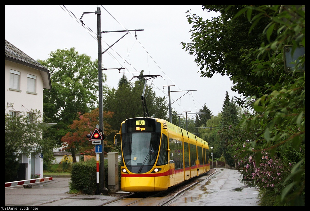 Ein unbekannt gebliebenes TangoTram am 16. August 2010 bei Arlesheim