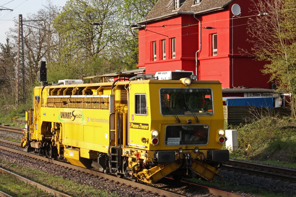 Ein Unimat-Sprinter der DB Netz am 6.4.11 in Ratingen-Lintorf.