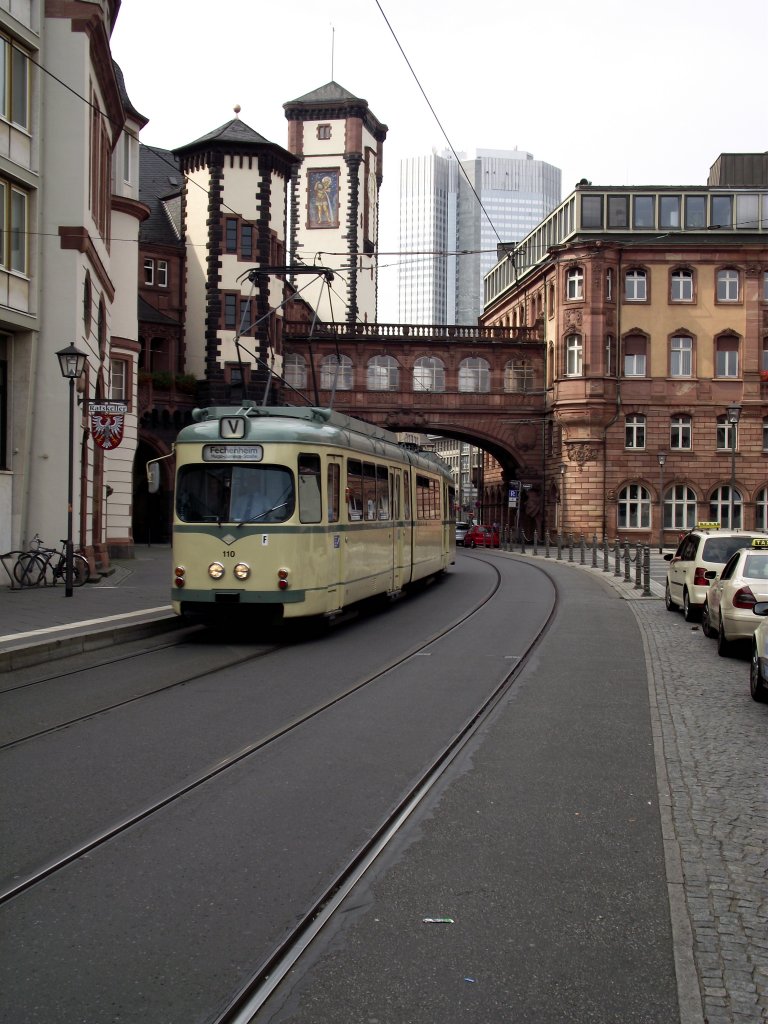 Ein VGF O-Wagen der Verkehrsmuseums Frankfurt am Main Rmer am 11.09.11