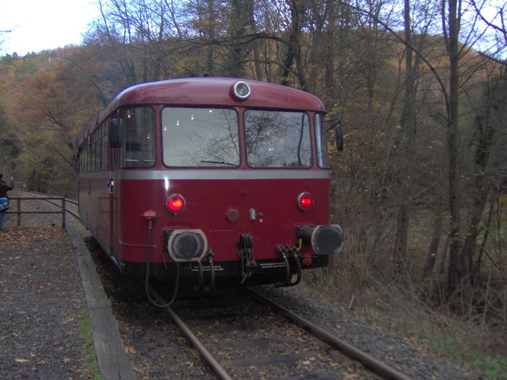 Ein VT98 der Kasbachtalbahn.