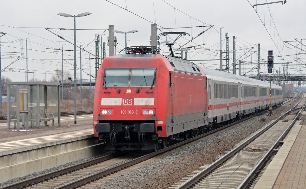 Ein weiterer Ersatz-IC verkehrte am 03.03.13 fr den ICE 1009. 101 106 zog den IC 2903 von Berlin nach Mnchen durch Bitterfeld.
