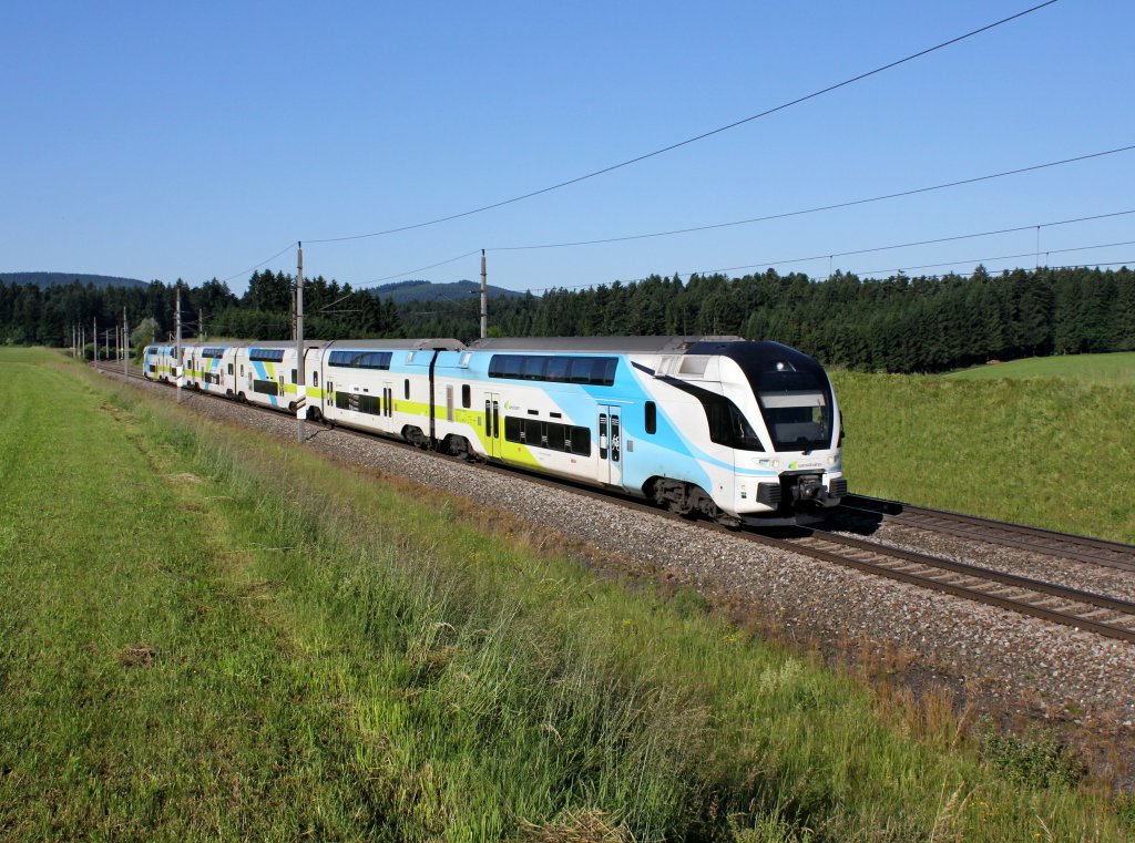 Ein Westbahn KISS nach Wien am 16.06.2012 unterwegs bei Pndorf.
