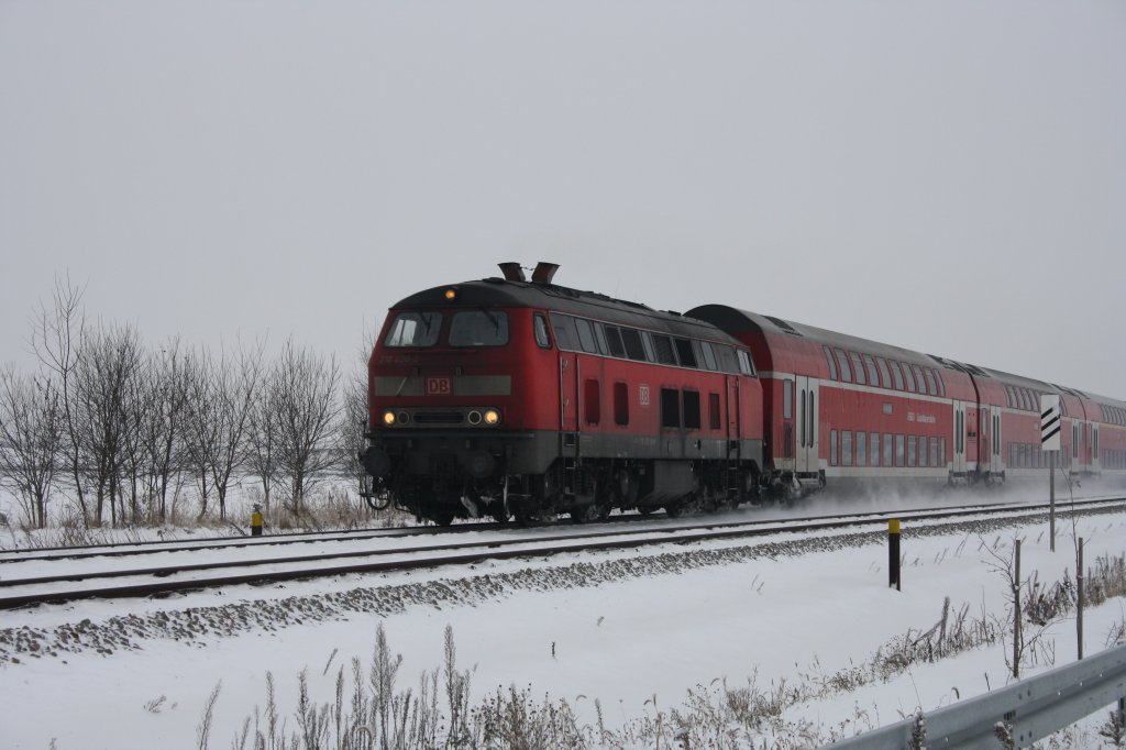 Ein Zug der Sdostbayernbahn Richtung Mhldorf. Hier zu sehen die 218 400-0. Sichtung bei Ampfing am 03.12.10