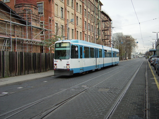 Eine ltere Straenbahn in Heidelberg am 19.11.10