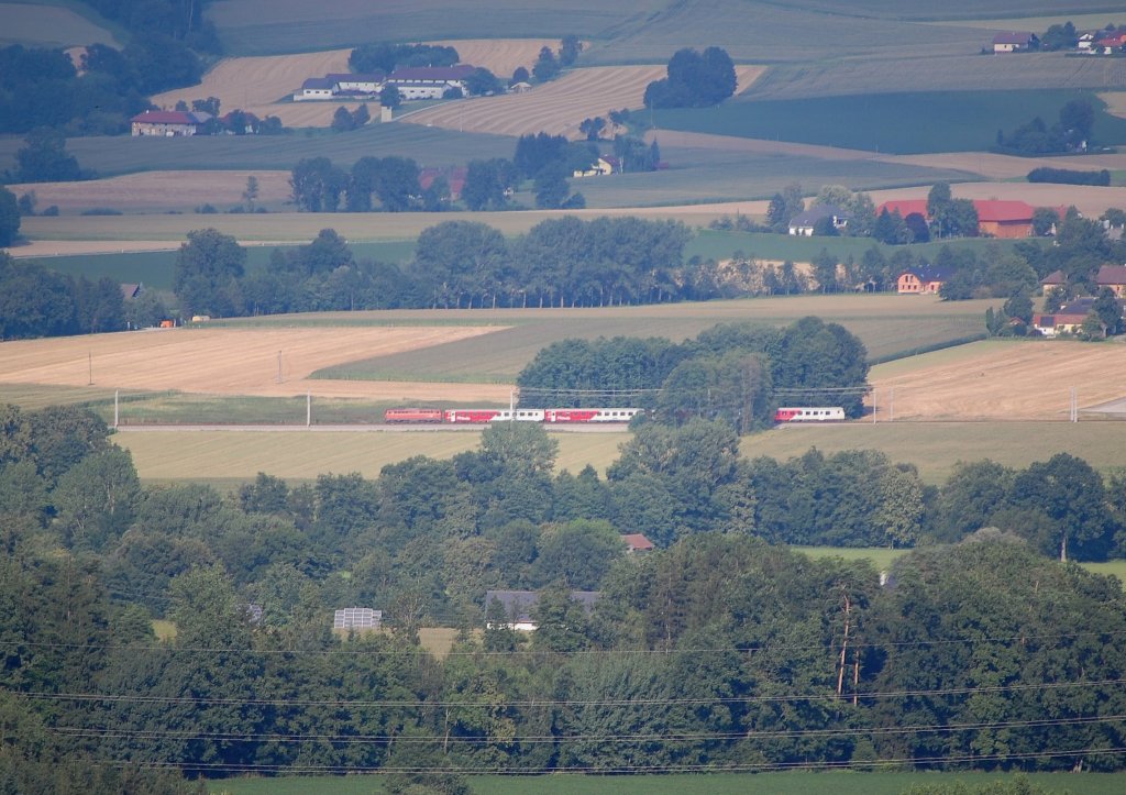 Eine Altlack 1142(566?) ist am 08.08.2010 mit dem
R3972 zwischen Nussbach und Wartberg/Kr.
unterwegs gewesen.