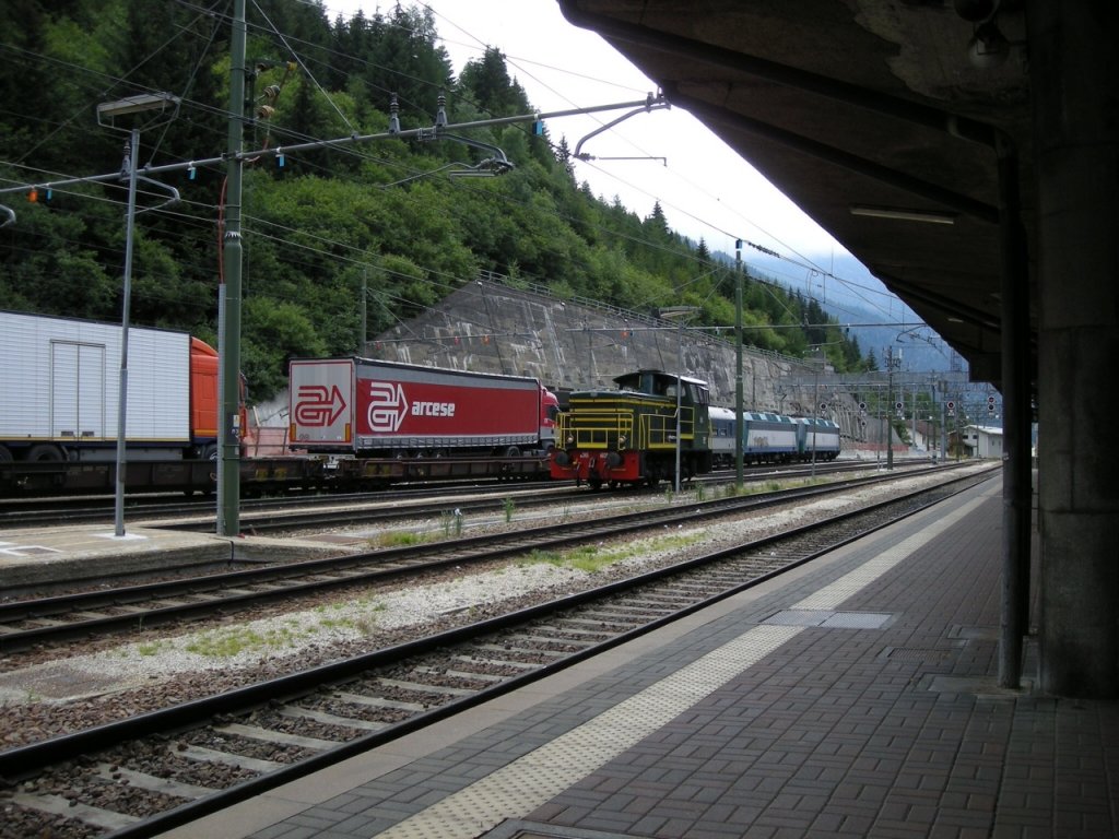 Eine B 245 rangiert am 28.7.2011 im Bahnhof Brennero/Brenner.