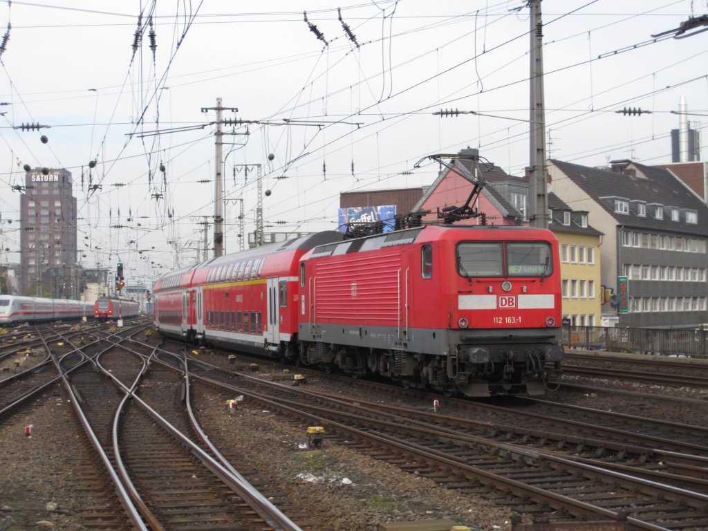 Eine BR 112 im K�lner Hbf.
