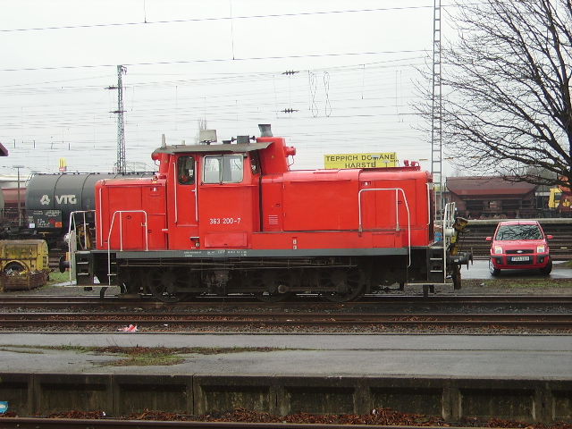 Eine BR 363 in Hanau Hbf am 09.02.07