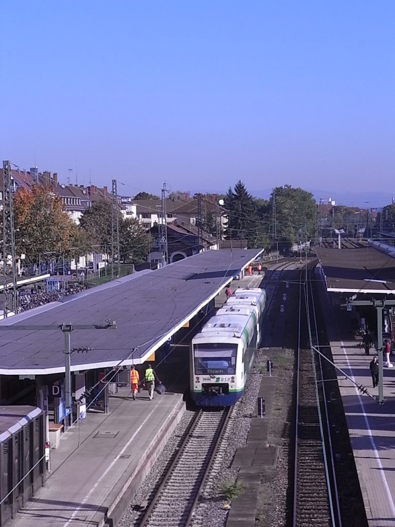 Eine Breisgau S-Bahn nach Breisach am 11.10 2010 im Freiburger HBF. 
