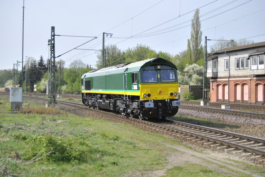 Eine Class 66,von Captrain Deutschland GmbH am 28.04.10 in Lehrte.