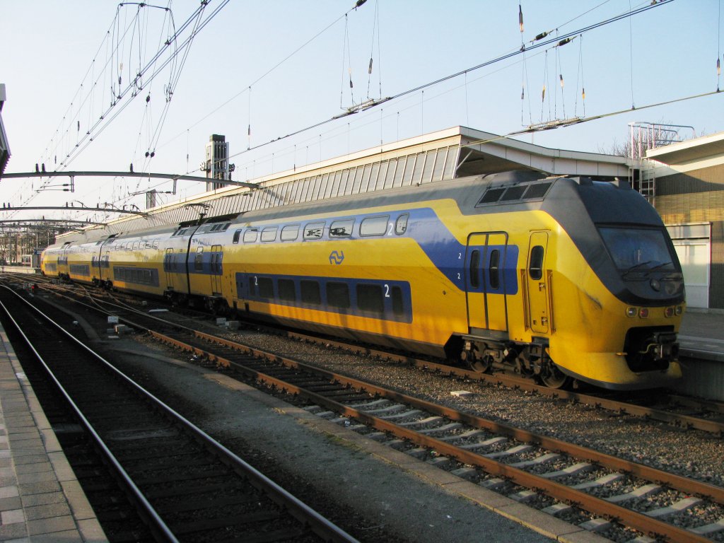 Eine DD-IRM im Bhf Venlo am 27.Mrz 2011