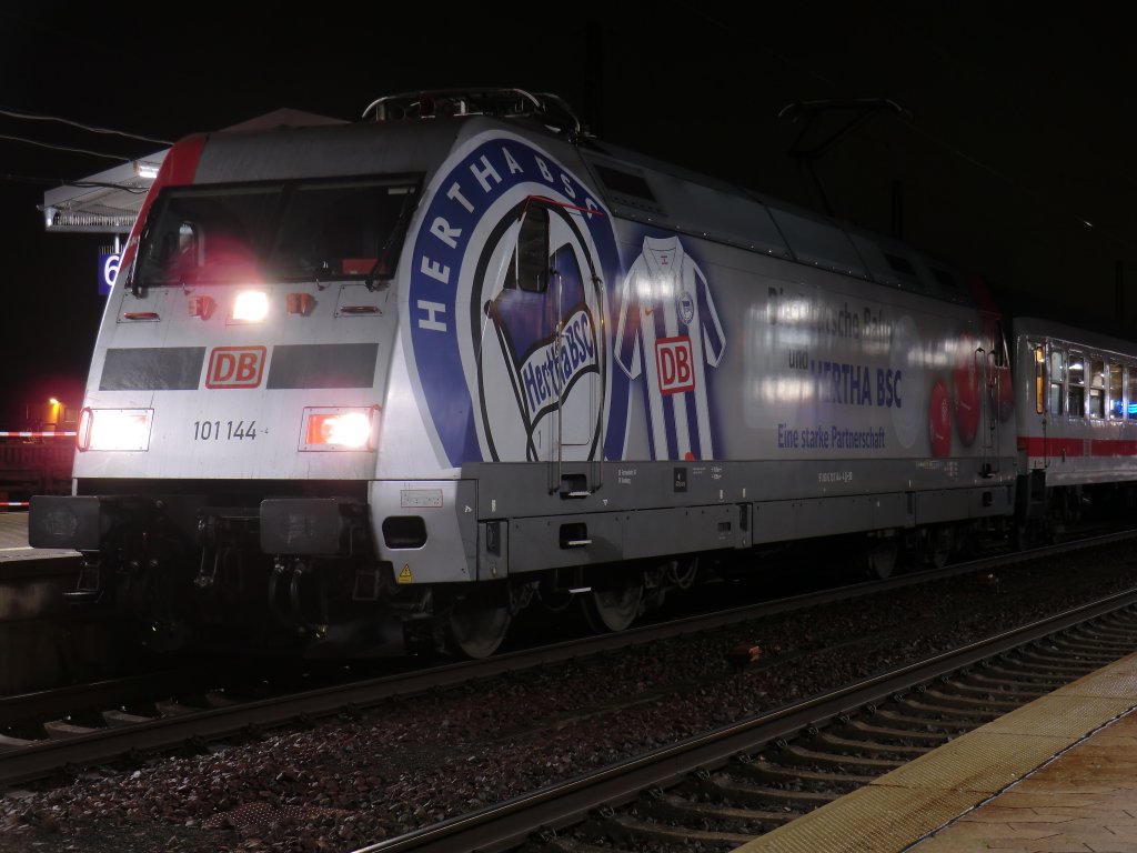 Eine Ehre fr unser kleines Bundesland - Am 8.11.10 stattete 101-144  Hertha BSC  mit dem IC 2050 Stuttgart - Saarbrcken auch endlich mal dem Saarland einen Besuch ab - und somit auch Homburg.