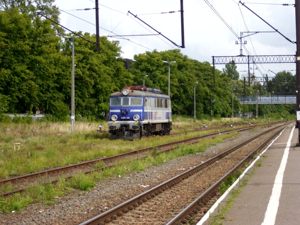 Eine EU07 auf dem Abstelgleis in Kolberg.