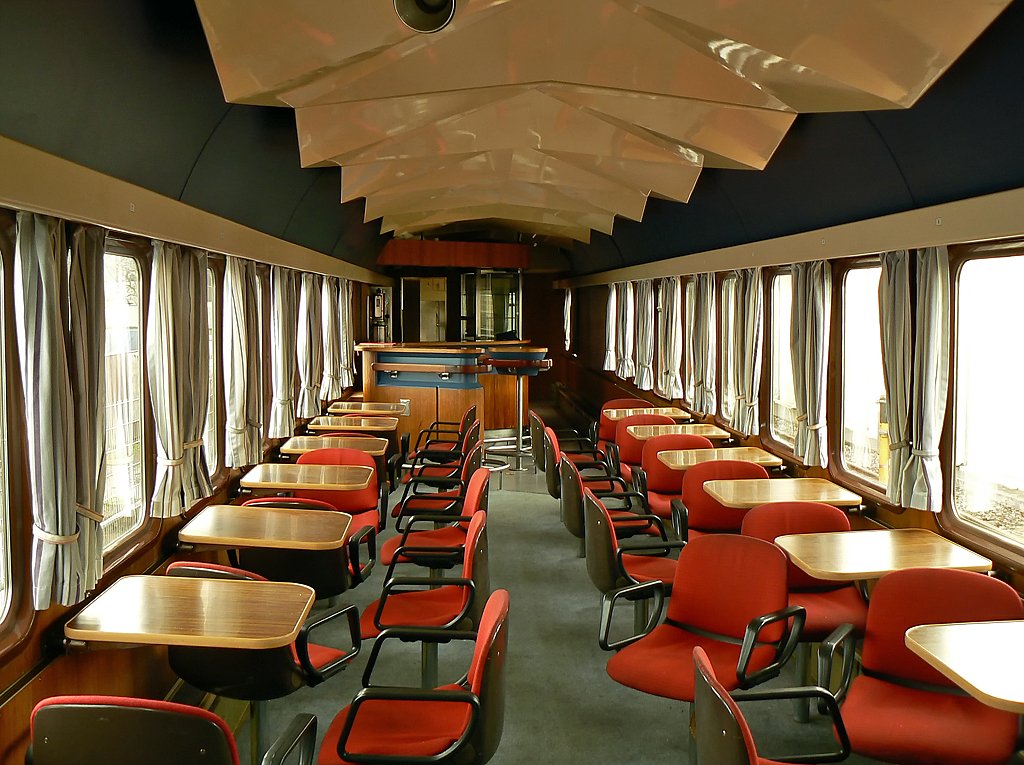 Eine Innenansicht des Club Rheingold Wagens im DB Museum Koblenz am 21.11.09