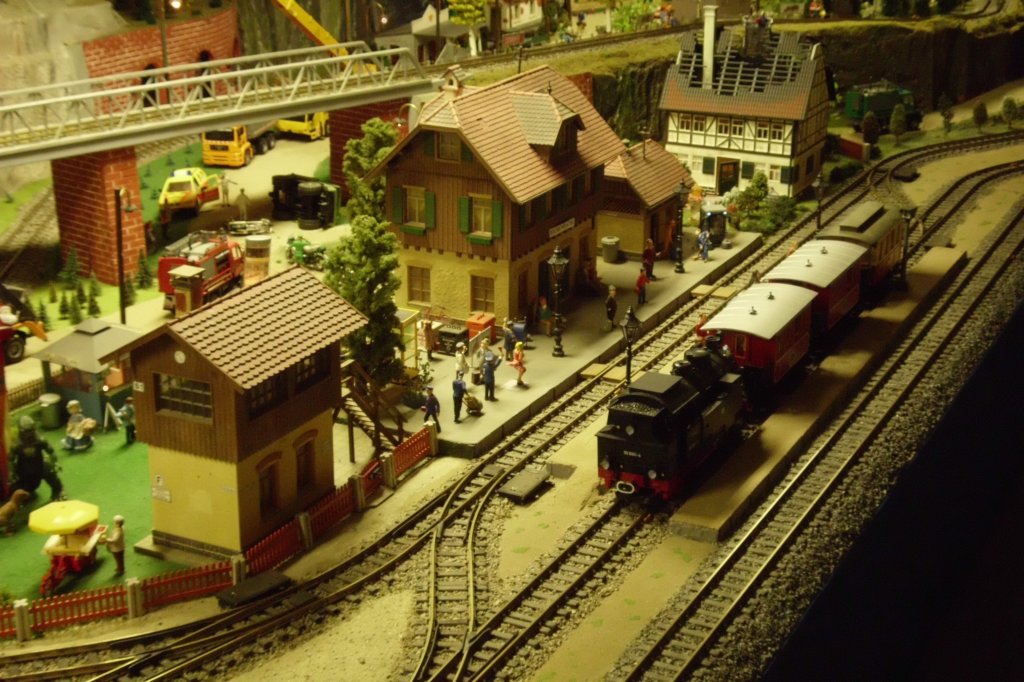 Eine LGBanlage konnte man,am 29.Dezember 2011,bei der Modellbahnausstellung in Sassnitz sehen.