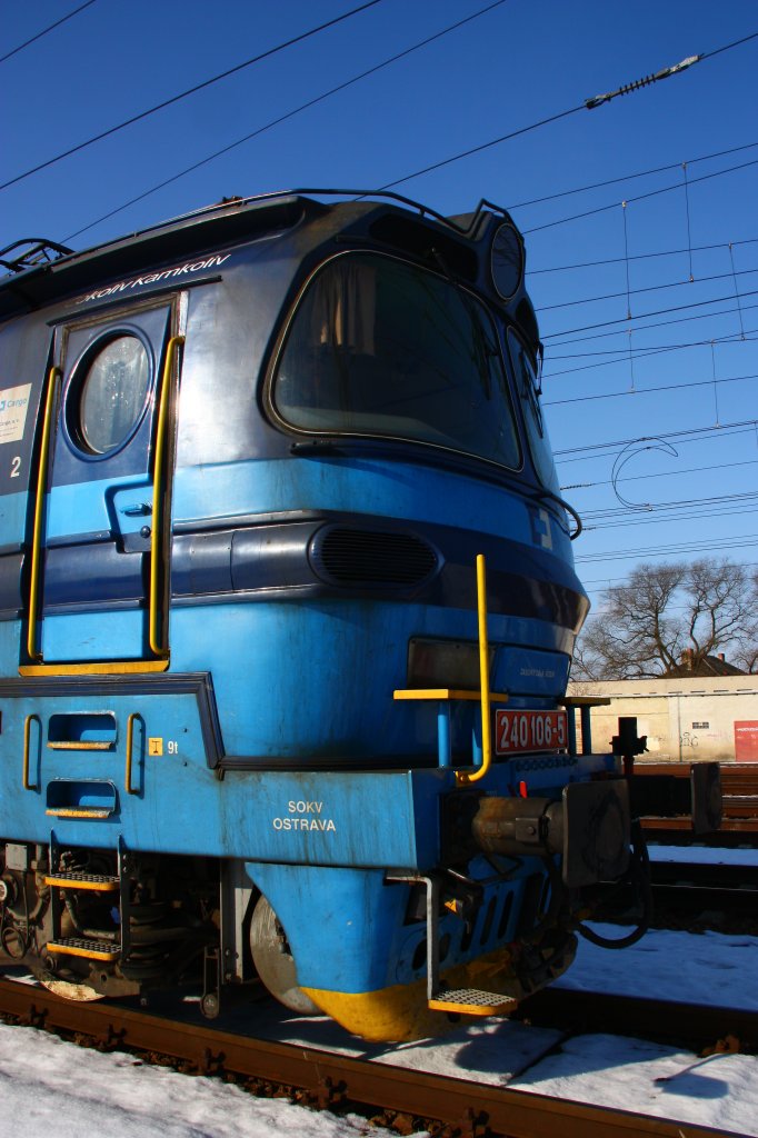 Eine markante Front: 240 106 in Breclav - 21/02/2013