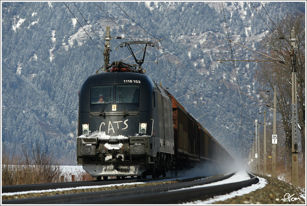 Eine nette berraschung war fr mich die 1116 153  CATS , welche mit einem Zug bestehend aus FS Schiebewandwagen, in Richtung Italien unterwegs war. Danke Markus & Gernot fr´s vormelden :O)
St.Lorenzen 23.2.2013