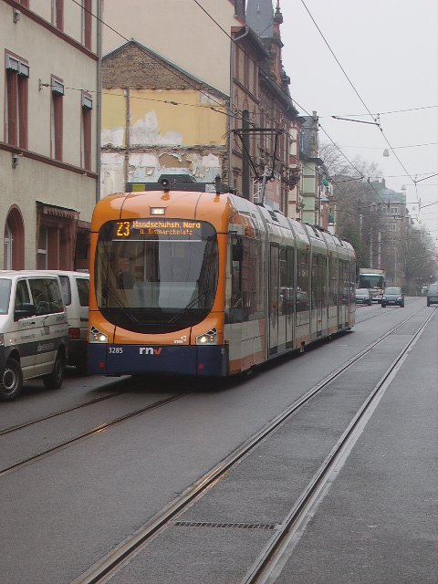 Eine neue Straenbahn in Heidelberg am 18.02.10