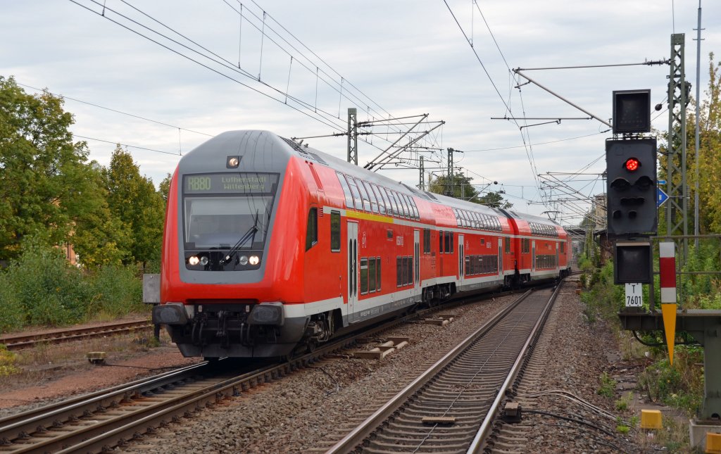 Eine RB-Garnitur fuhr am 23.09.12 von Halle(S) kommend ber die Delitzscher Weichenstrae Richtung Bitterfeld.