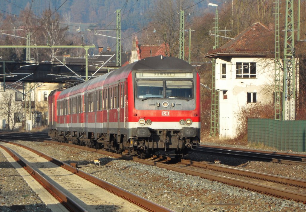 Eine RB nach Bamberg fhrt am 19.November 2011 in Kronach ein.
