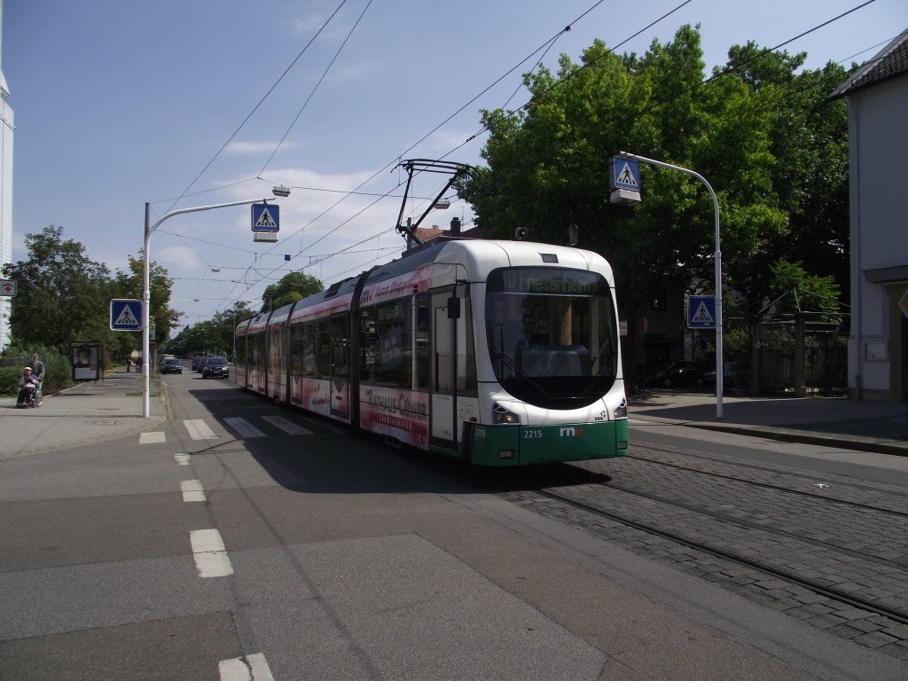 Eine RNV Variobahn in Ludwigshafen am 02.06.11