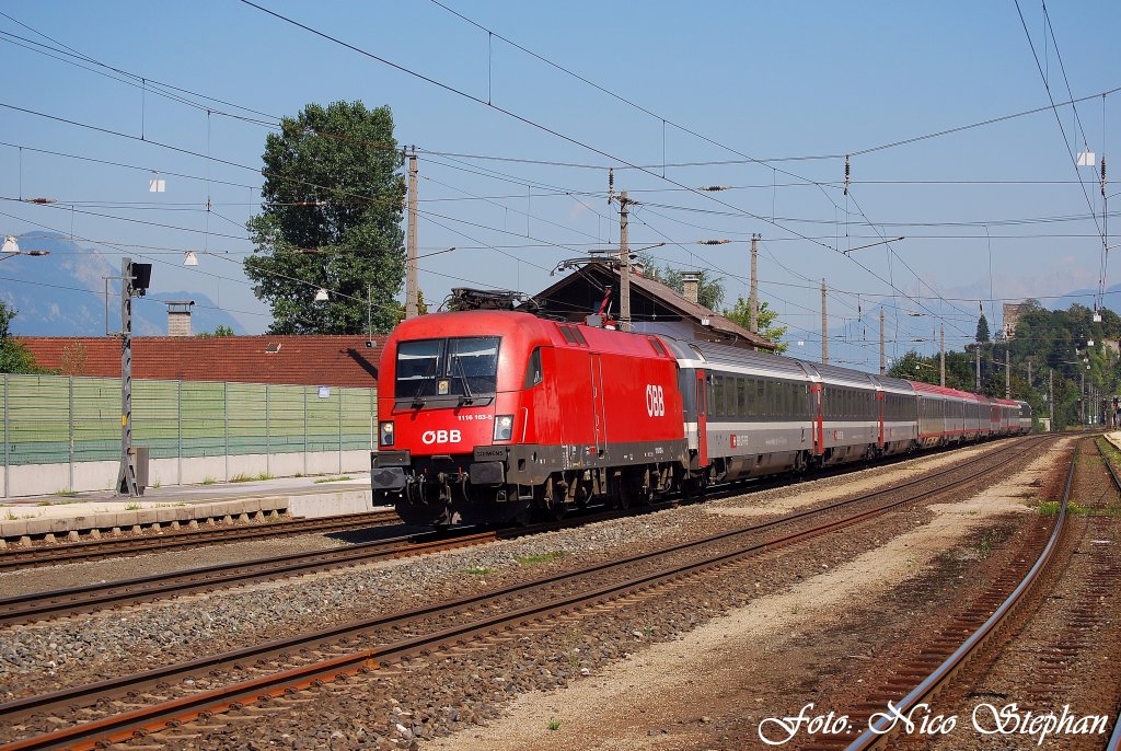 Eine viertel Stunde spter kam 1116 163-5 mit dem Gegenzug BB EC 162  Transalpin  Wien Westbahnhof - Basel SBB mit vollem Tempo durch Brixlegg gerauscht (sterreichurlaub 20.08.09)