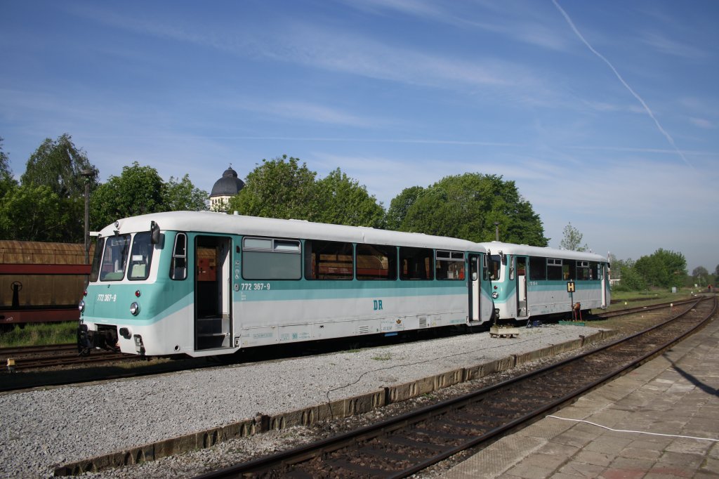 Eine VT172 - garnitur am 7.5.2011 im Bhf Egeln beim dortigen Bahnhoffest.
Pr�sentation morgens um 9.30 Uhr vor den Mitfahrten ..