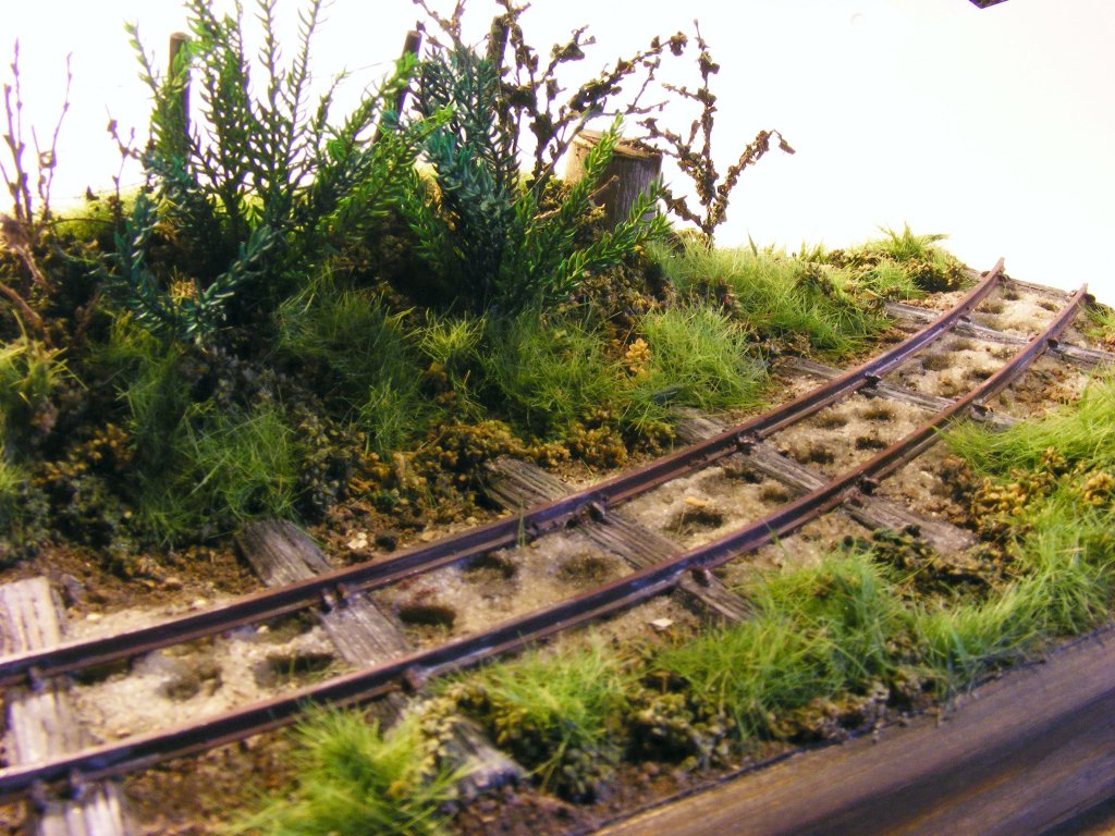 eine Weihnachtsferien-Bastellei: Display zur Prsentation von 600mm-Feldbahn-Fahrzeugen im Mastab 1:35