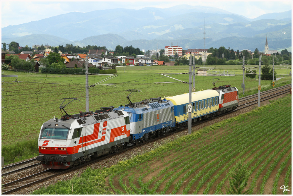 Einen besonderen Messzug konnte man diese Tage im Murtal bewundern.1014 011  Rail Cargo  + CD 380 006 Skoda + CD Messwagen + 1014 014 fahren als SPROB 97713 von Knittelfeld nach Unzmarkt.LG an die Tfzf :O) Zeltweg 2.6.2011