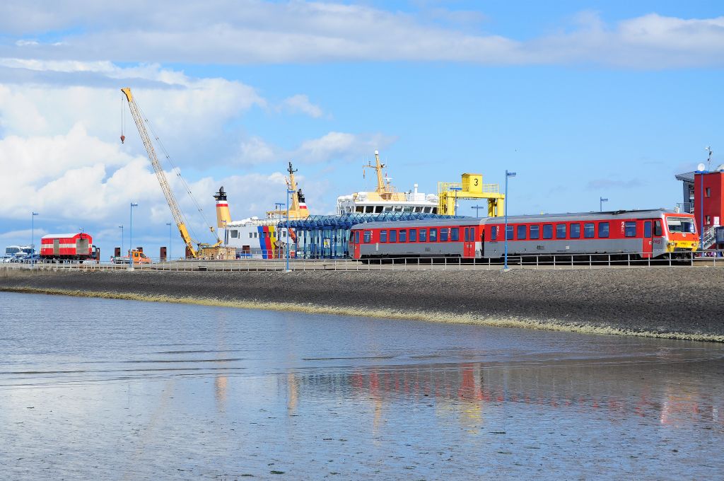 Einfach herrlich, ein Zug in Nirdendswo. :D