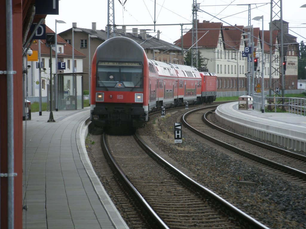 Einfahrt am 14.Mai 2011 fr den RE 18314 aus Elsterwerda in Pasewalk,der dann nach zwei Minuten weiter nach Stralsund fuhr.