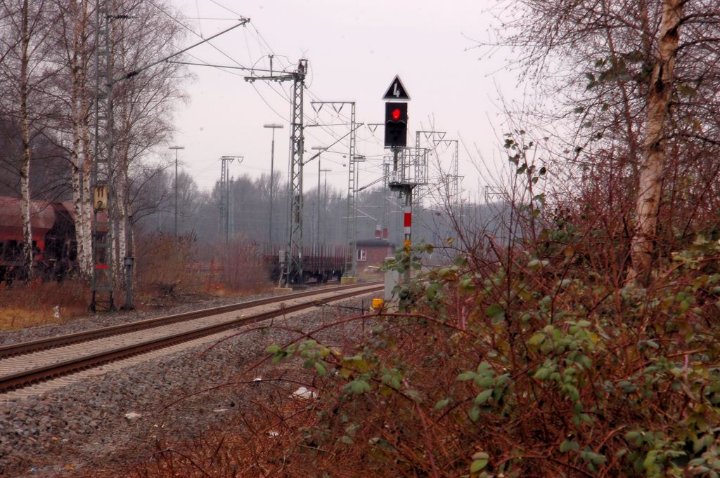 Einfahrtsignal von der Gterumgehungsbahn Rheydt nach Viersen-Helenabrunn von der Eisenbahnstrasse aufgenommen.