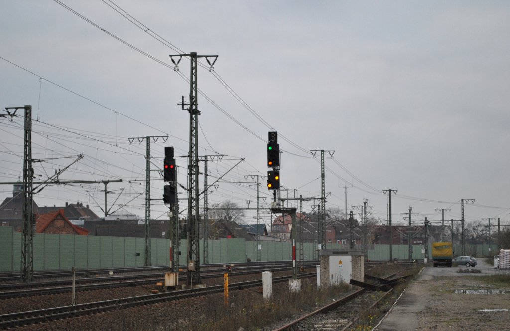 Einfahrtsignale in Lehrte am 19.11.2010.