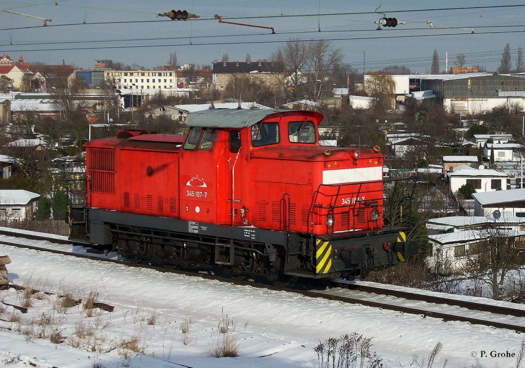 Eisenacher 345 107-7 der PBSV-Verkehrs GmbH (spter KUBE CON rail GmbH) auf Lokfahrt in Halle / Saale, fotografiert am 13.01.2009 