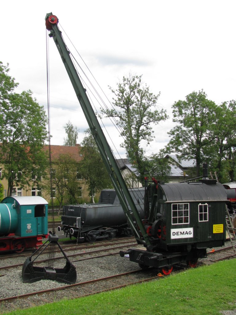 Eisenbahn-Bagger/Kran .... -....- im Deutschen Dampflokomtiv-Museum (DDM) Neuenmarkt-Wirsberg [14.08.2011]