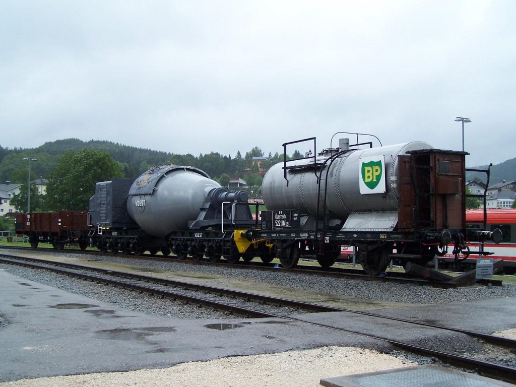 Eisenbahnmuseum Ampflwang : Einpaar G�terwagen im Museum.