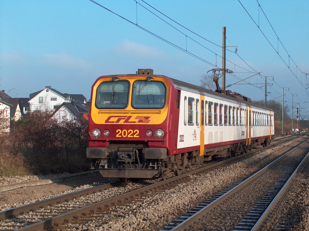 Elektro Triebwagen 2022 - Bf. BERCHEM - 04-2005