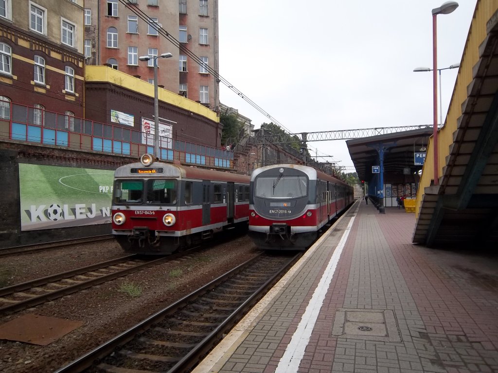 EN 57 1945 und 2016 in Stettin/ Szczecin Glowny
15.08.2010