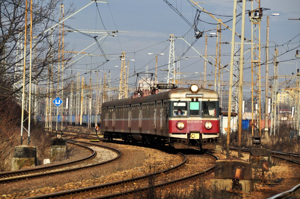 EN57 1400 in Katowice-Ligota (02.01.2012)