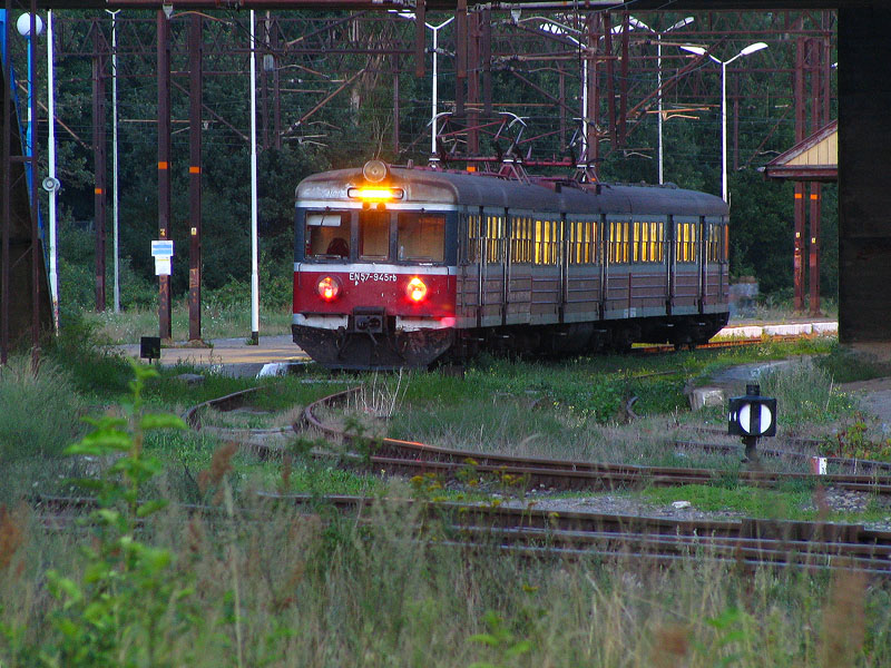 EN57-945 als Regio-89936 in Ustka, 3.09.2011