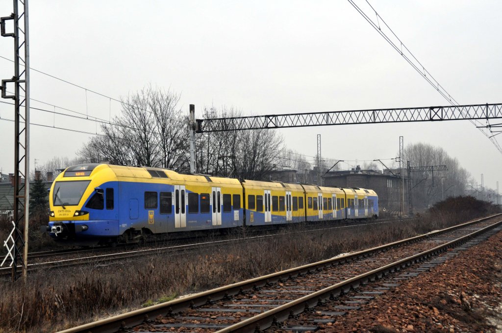 EN75 002 in Katowice (28.12.2011)