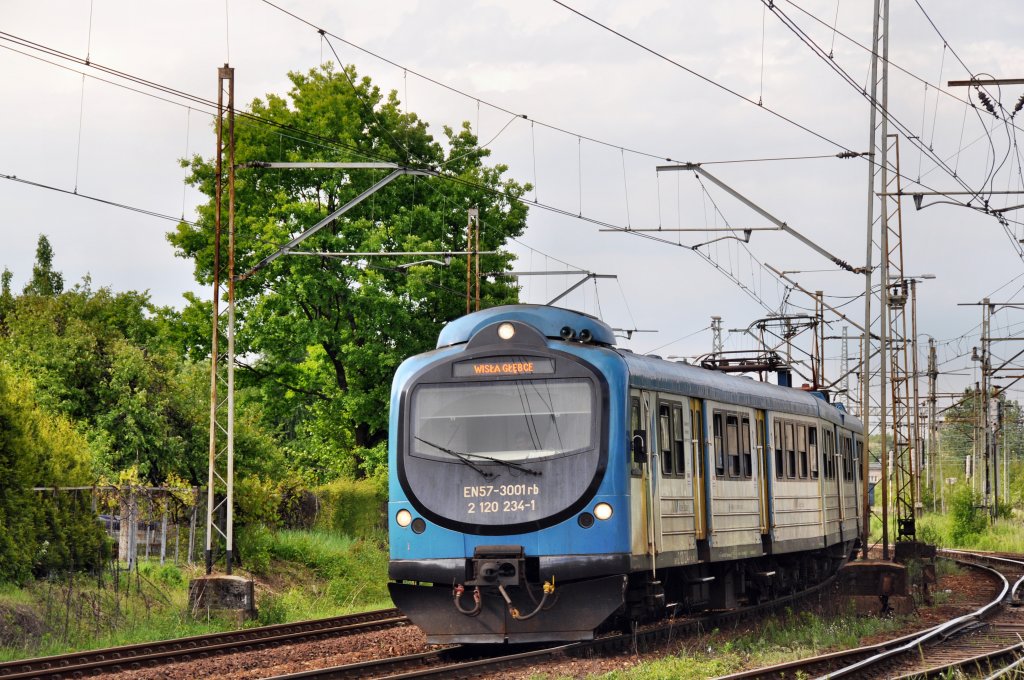 EN75 3001 mit einer RB nach Wisła Głębce bei der Durchfahrt durch Katowice Ligota (29.05.2013)

