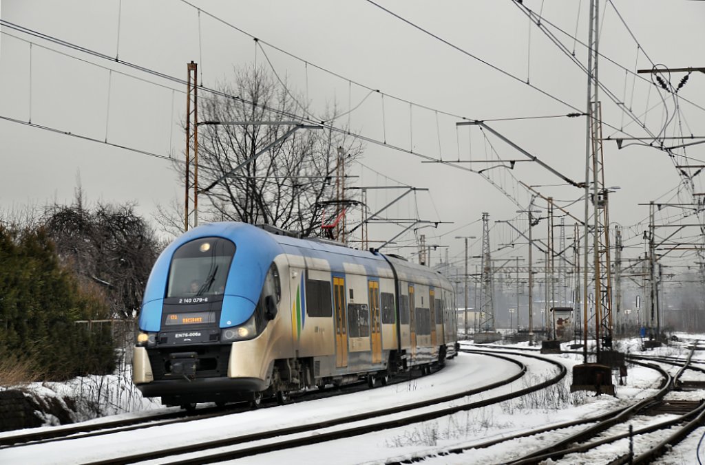 EN76 006 mit einer RB aus Katowice nach Rybnik. In Katowice Ligota (05.04.2013)
