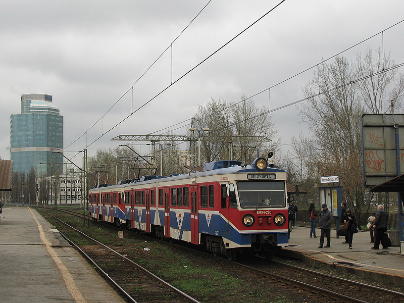 EN94-28 als WKD-221 in Warszawa Zachodnia, 10.04.2010