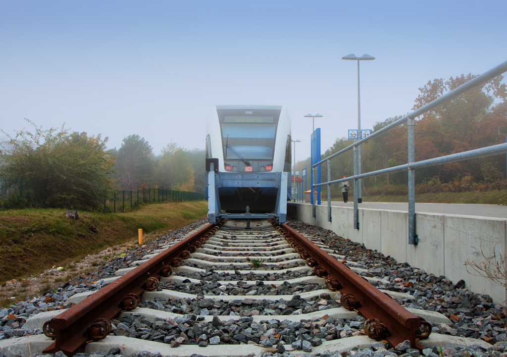 Ende des Gleises der Usedomer Bderbahn auf dem Bahnhof Swinemnde Centrum. - 11.10.2012