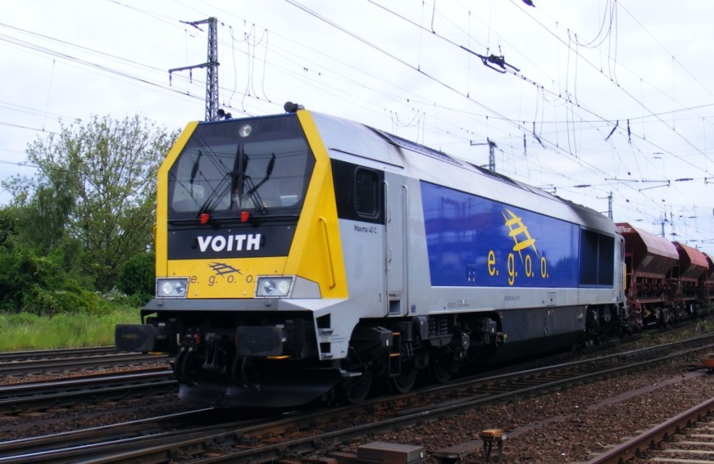Endlich zeigte sich auch fr mich mal die schne Voith Maxima 40CC auf die ich schon so lange gehofft hatte..   Am 13.6.2010 durchfuhr sie Magdeburg Sudenburg gegen 13.40 Uhr Richtung Marienborn