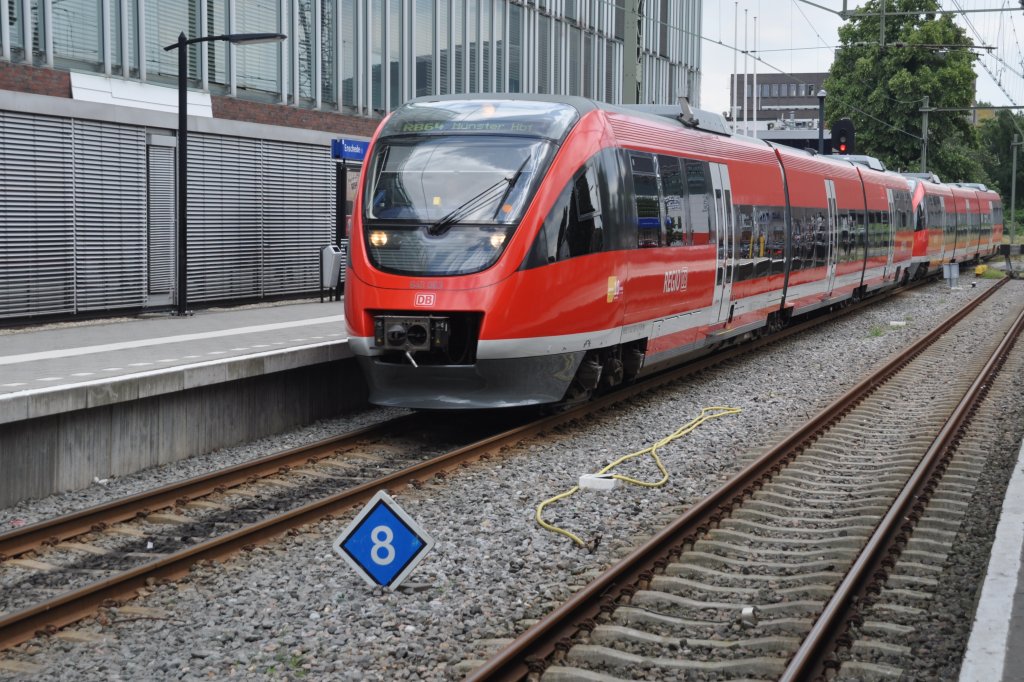 ENSCHEDE (Provinz Overijssel), 23.06.2012, 643 063 als RB 64 von Münster/Westf. Hbf bei der Einfahrt in den Bahnhof Enschede